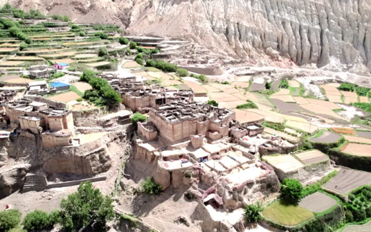 Upper Mustang Jeep Tour