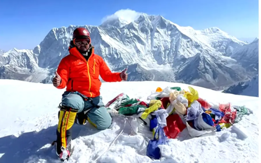 Ama Dablam Expedition 25 Days