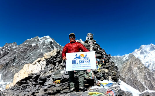 Amphu Lapcha Pass trek