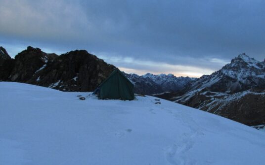 Kanchenjunga Trek via Selele Pass