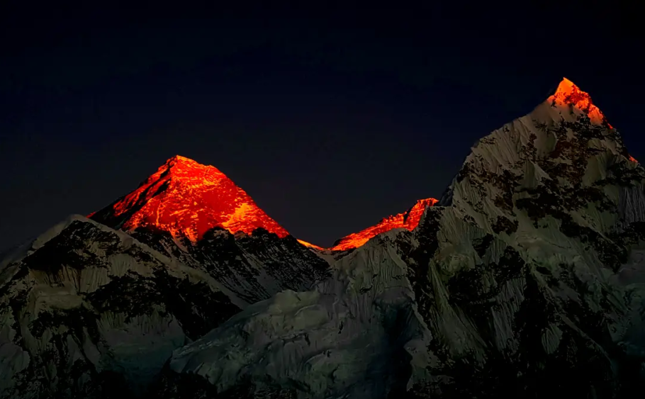 Mount Everest Climbing Season