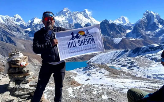 Gokyo Lakes and Renjo La pass trek