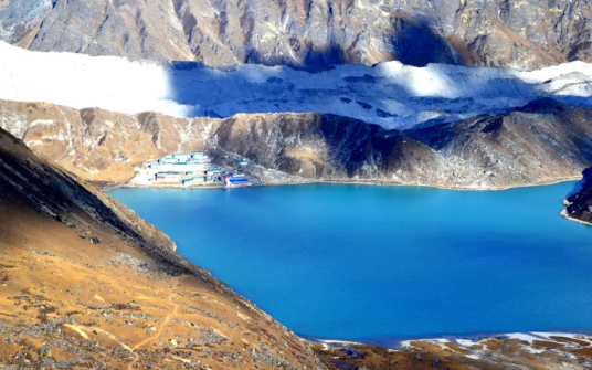 Gokyo Lake Trek 11 Days