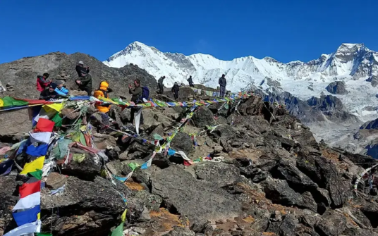 Gokyo Lake Trek with Helicopter Return