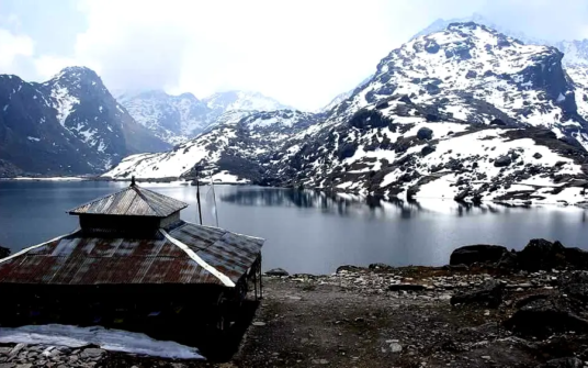 Gosaikunda Lake Trek
