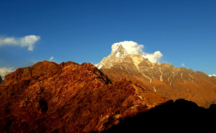 Machhapuchhre Model Trekking