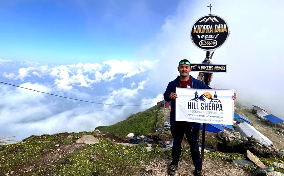 Best Time to Khopra Danda Trek