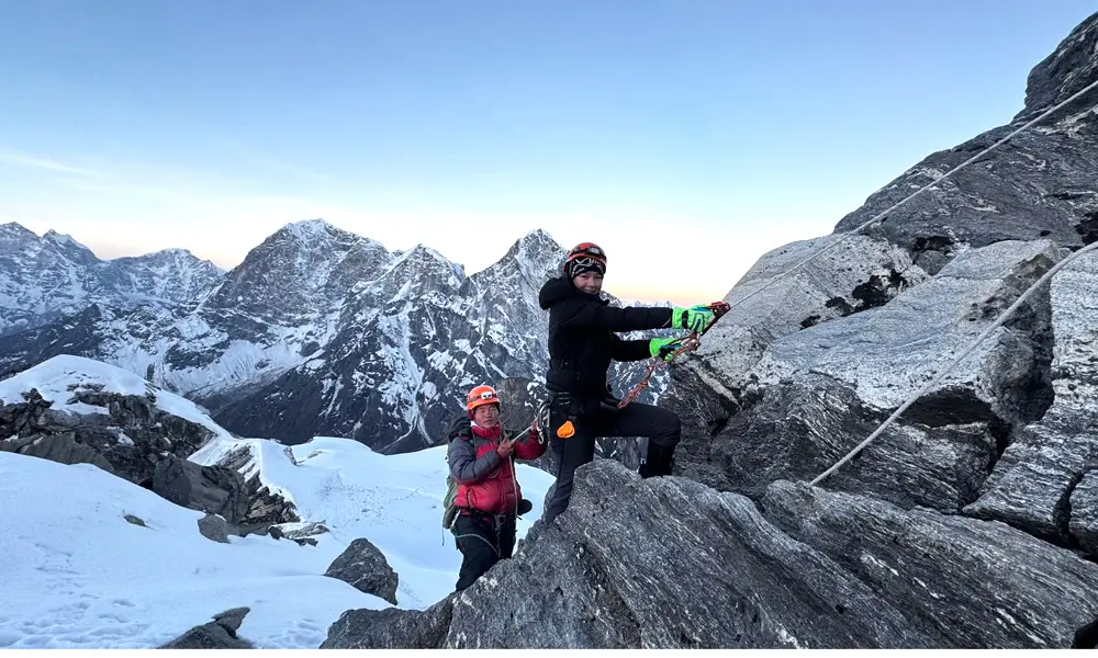 When is the best time to climb Lobuche Peak?