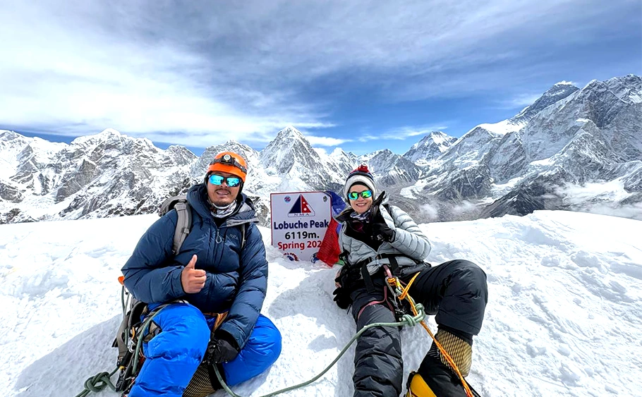 When is the best time to climb Lobuche Peak?
