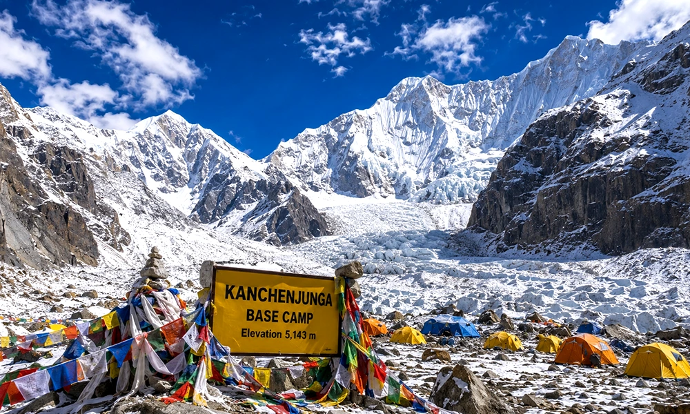 Makalu Base Camp via Kanchenjunga Trek
